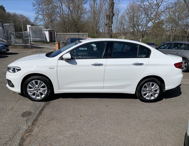 Fiat Tipo Sedan / Limuzína 1,4 l 70 kw