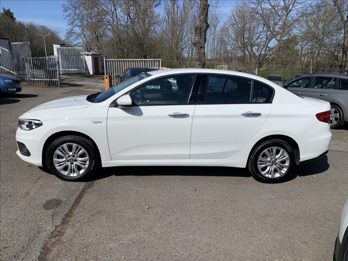Fiat Tipo Sedan / Limuzína 1,4 l 70 kw
