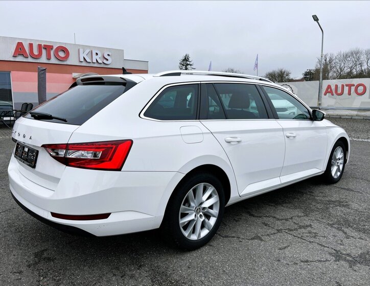 Škoda Superb Kombi 2,0 l 110 kw