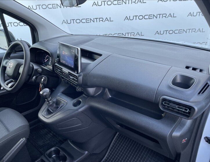 Toyota ProAce City Verso MPV 1,2 l 81 kw