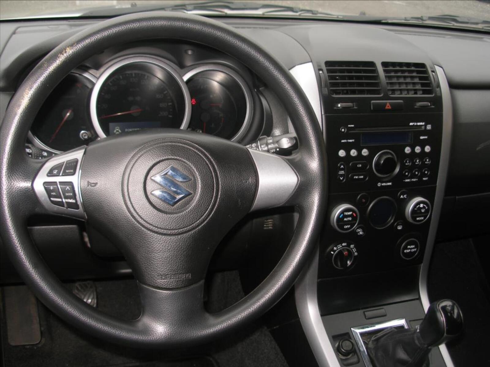 Suzuki Grand Vitara 9