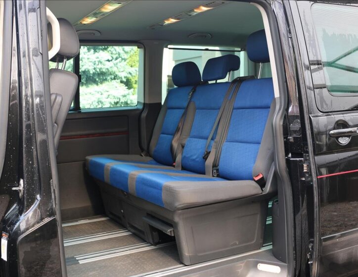 Volkswagen Multivan MPV 2,5 l 128 kw