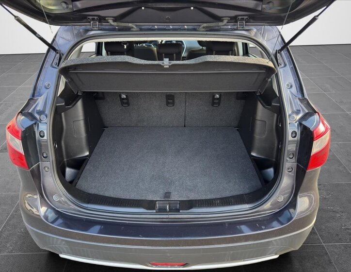 Suzuki SX4 S-Cross SUV 1,6 l 88 kw