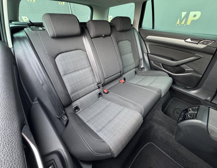 Volkswagen Passat Kombi 2,0 l 140 kw