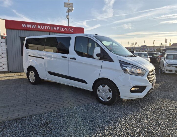 Ford Tourneo Custom MPV 2,0 l 96 kw