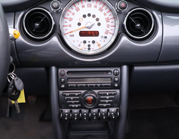 Mini Cooper Kabriolet 1,6 l 85 kw