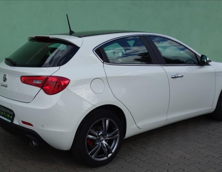 Alfa Romeo Giulietta Hatchback 2,0 l 128 kw
