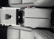 Land Rover Range Rover Velar SUV 2,0 l 150 kw