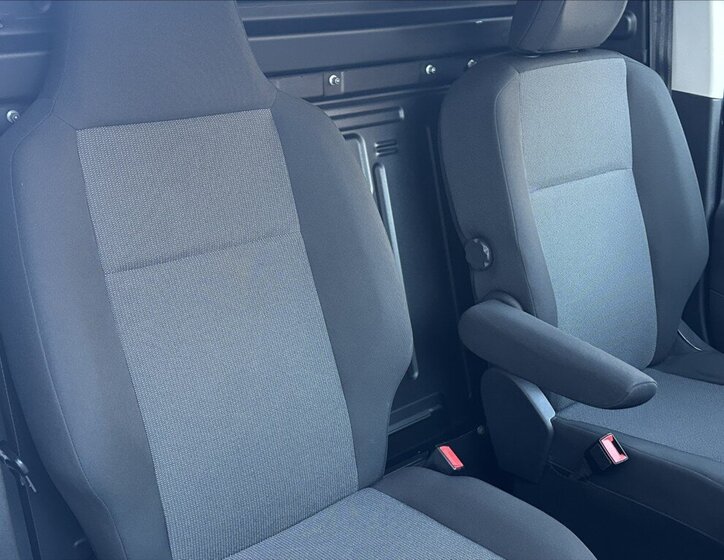 Peugeot Partner Skříň 1,5 l 75 kw