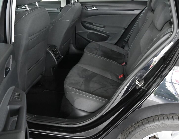 Volkswagen Golf Kombi 2,0 l 110 kw