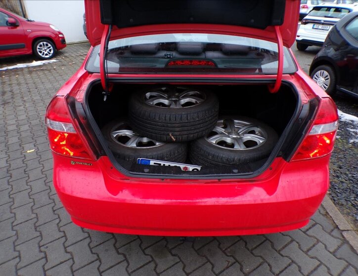 Chevrolet Aveo Sedan 1,2 l 53 kw