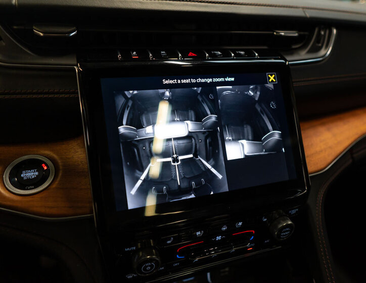 Jeep Grand Cherokee 35