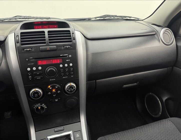 Suzuki Grand Vitara SUV / Terénní 1,9 l 95 kw