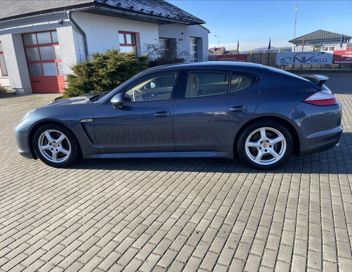 Porsche Panamera Hatchback 3,6 l 220 kw