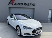 Tesla Model S 1
