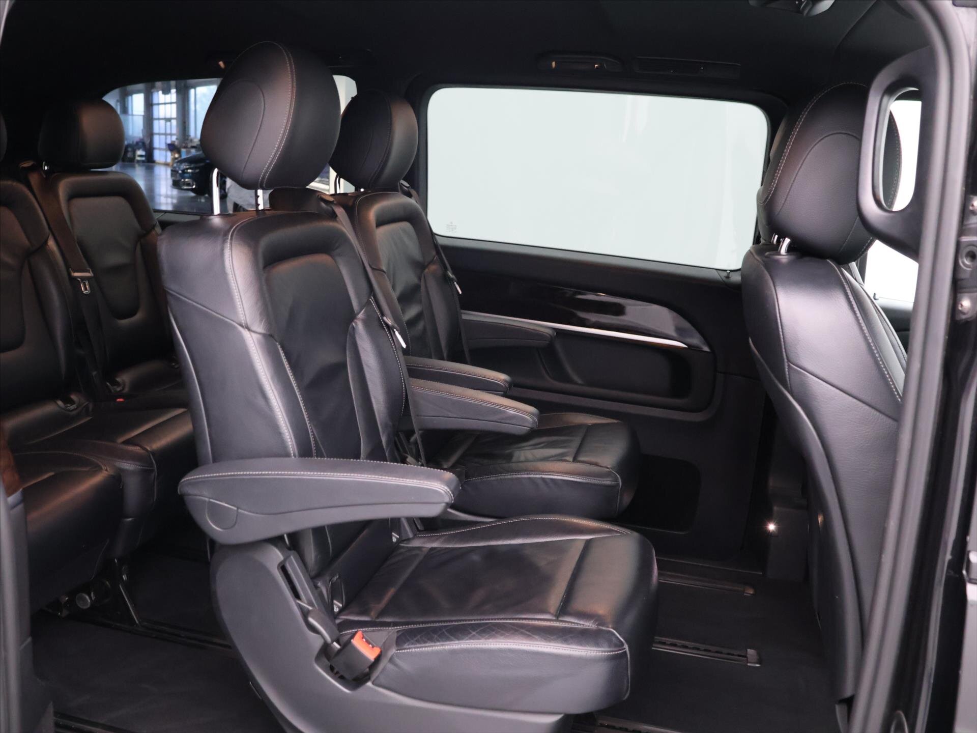 Mercedes-Benz Třídy V Kombi 2,1 l 140 kw