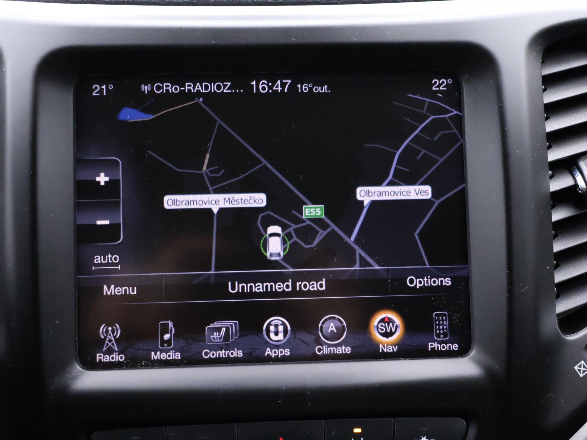 Jeep Cherokee SUV / Terénní 2,2 l 147 kw