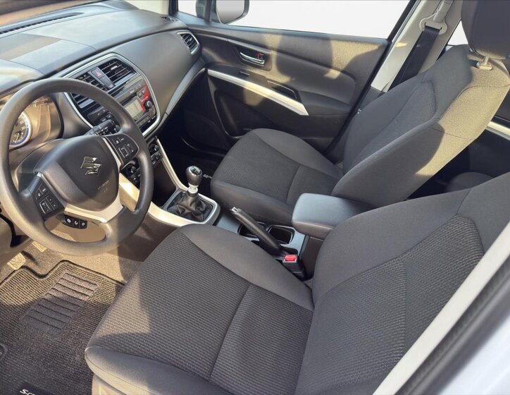 Suzuki SX4 S-Cross SUV / Terénní 1,4 l 95 kw