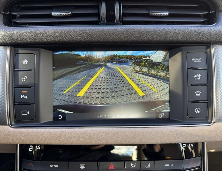 Jaguar XF Sedan 2,0 l 132 kw