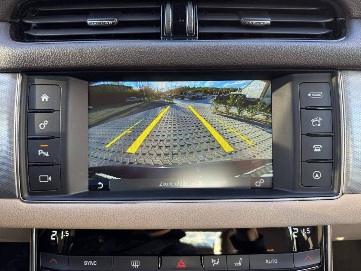 Jaguar XF Sedan 2,0 l 132 kw