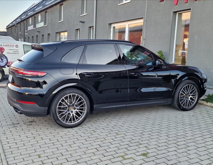 Porsche Cayenne SUV / Terénní 3,0 l 250 kw
