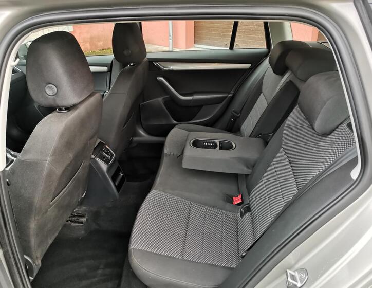 Škoda Octavia 13