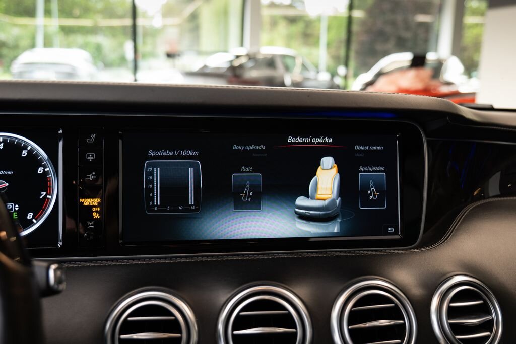 Mercedes-Benz Třídy S Kupé 4,7 l 335 kw