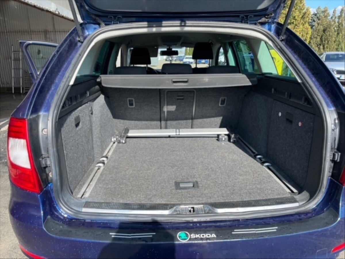 Škoda Superb Kombi 2,0 l 103 kw