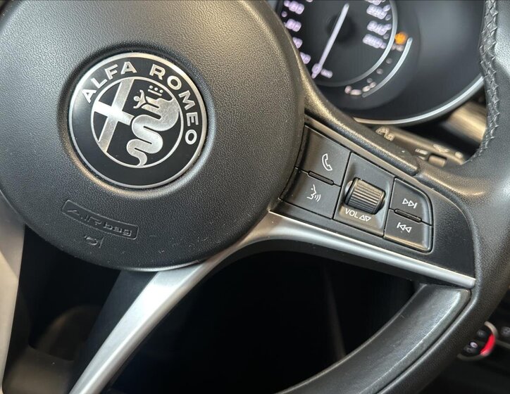 Alfa Romeo Stelvio SUV / Terénní 2,1 l 154 kw