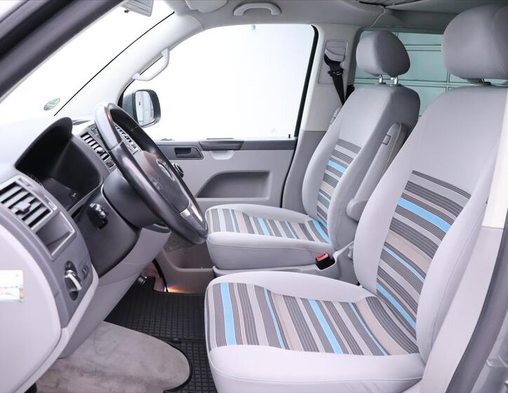 Volkswagen California 13