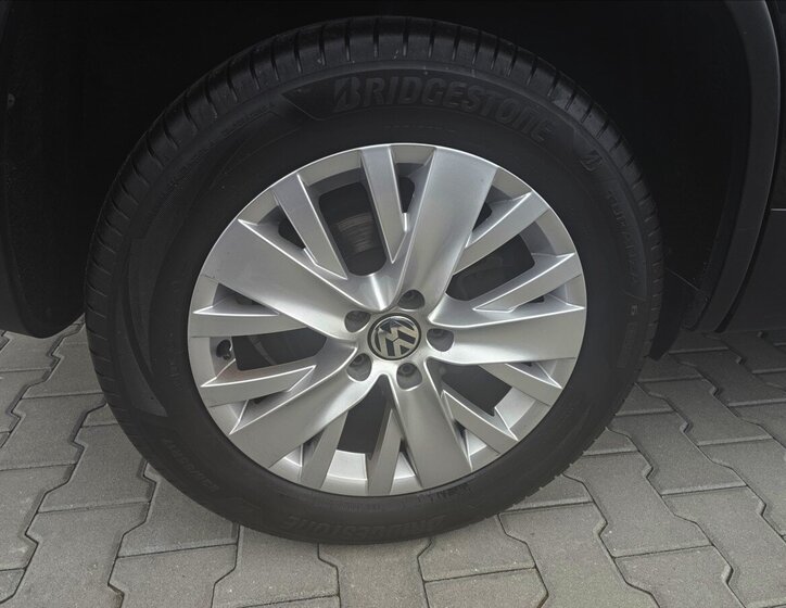 Volkswagen Tiguan 29