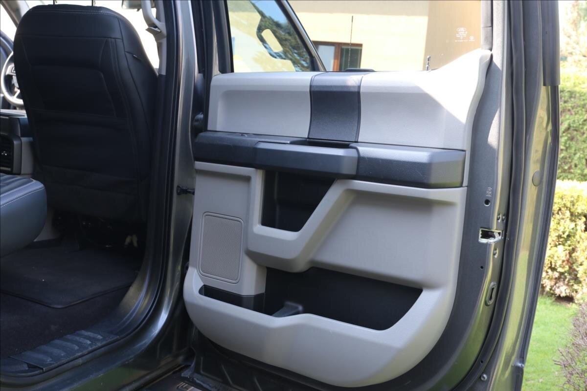 Ford F-150 Pick-up 5,0 l 287 kw