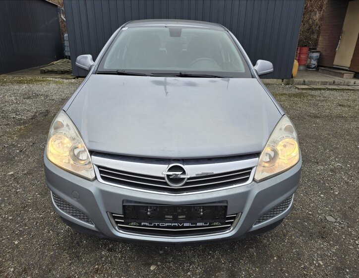 Opel Astra 2