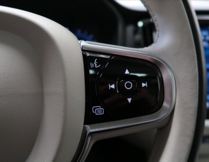 Volvo S60 Sedan / Limuzína 2,0 l 184 kw