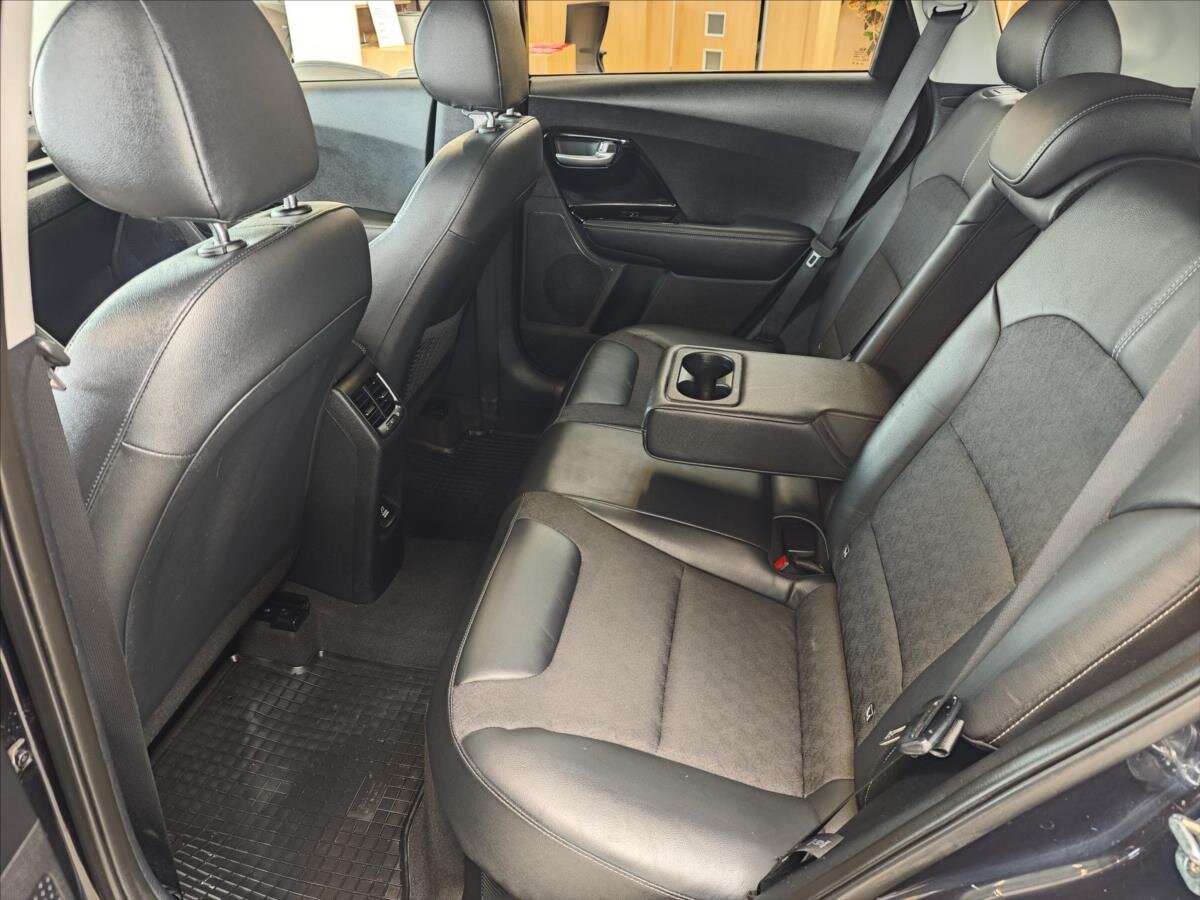 KIA Niro SUV / Terénní 1,6 l 77 kw
