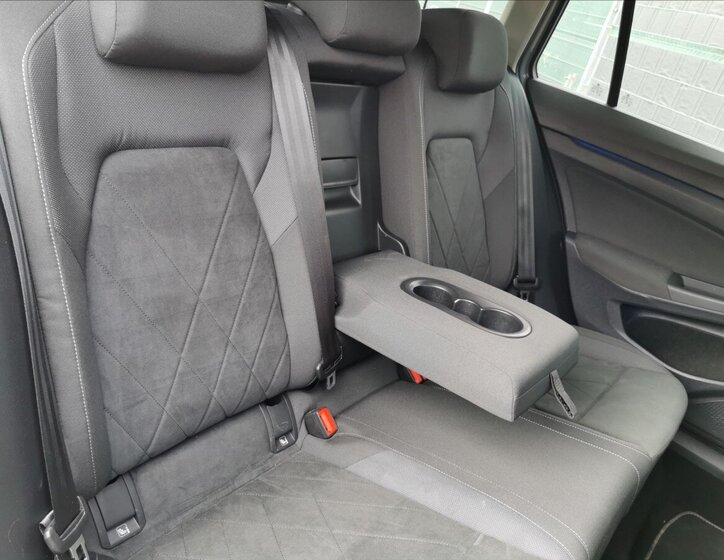 Volkswagen Golf Kombi 2,0 l 110 kw