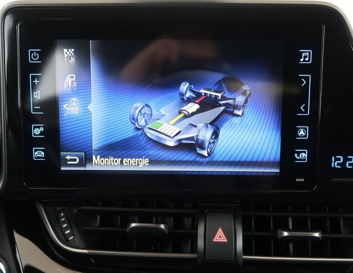 Toyota C-HR SUV / Terénní 1,8 l 72 kw