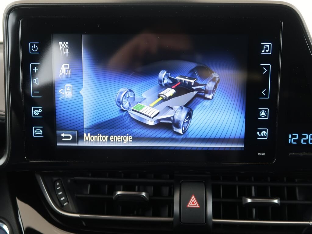 Toyota C-HR SUV / Terénní 1,8 l 72 kw