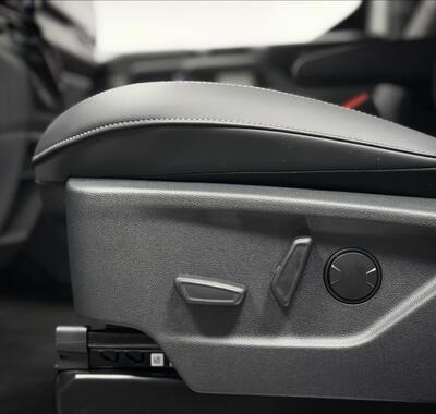 Ford Tourneo Custom 10