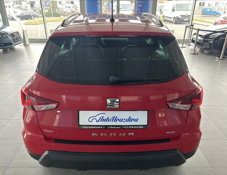 Seat Arona 5