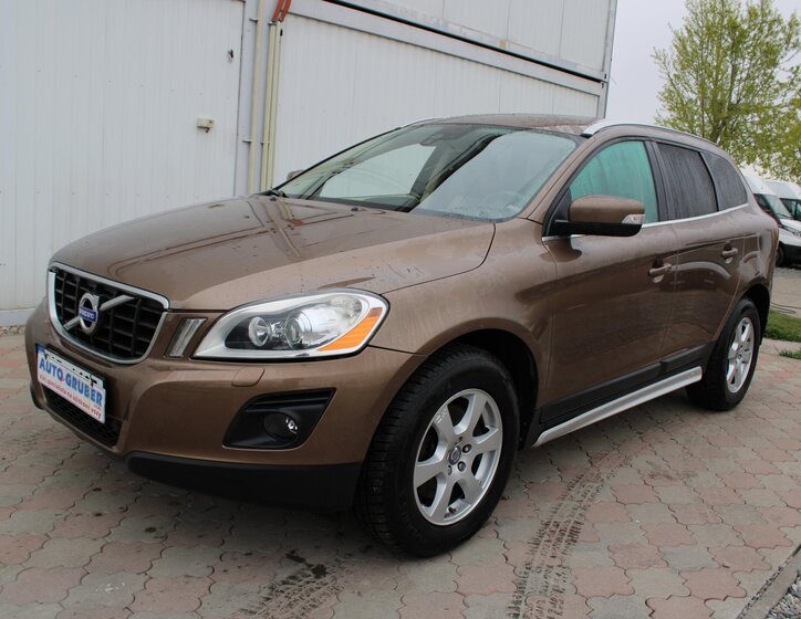 Volvo XC60 SUV / Terénní 2,4 l 129 kw