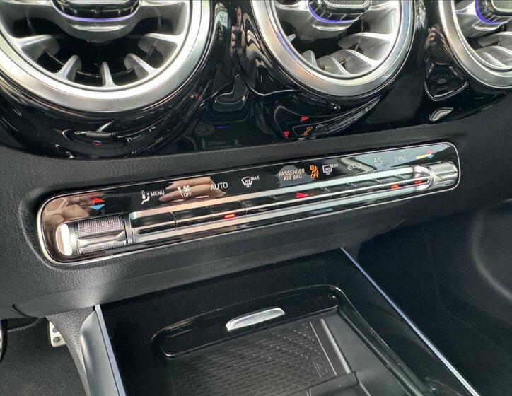 Mercedes-Benz GLA SUV / Terénní 2,0 l 110 kw