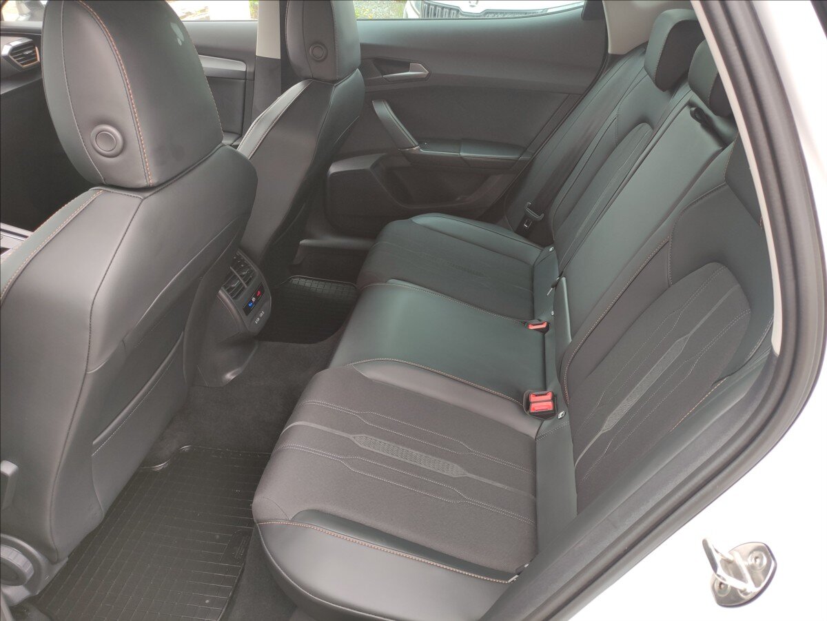 Cupra Formentor SUV / Terénní 2,0 l 110 kw