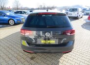 Volkswagen Passat Kombi 1,5 l 110 kw