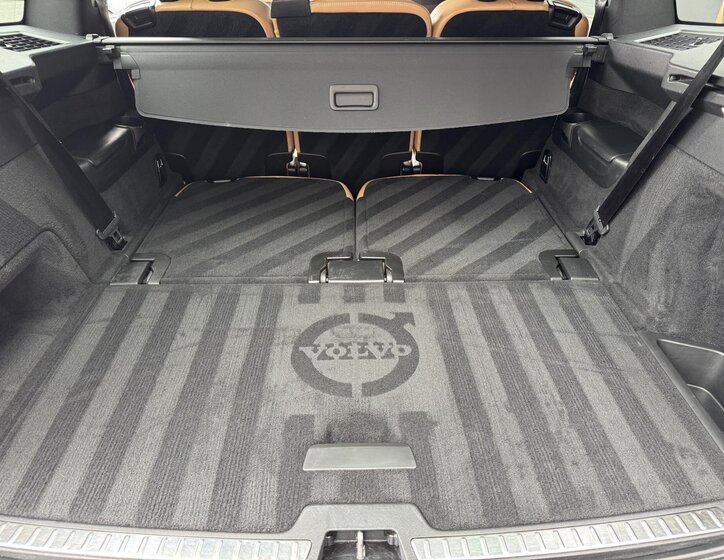 Volvo XC90 SUV / Terénní 2,0 l 173 kw