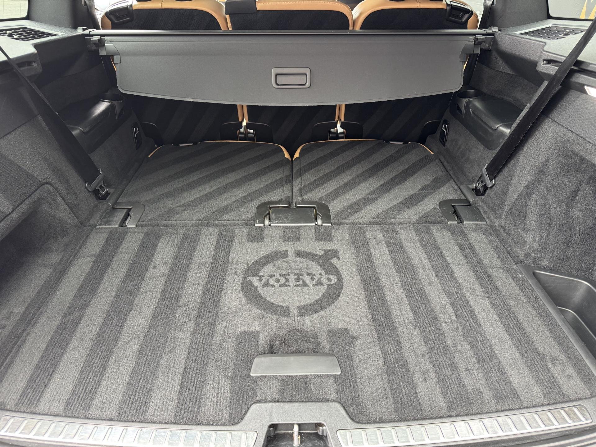 Volvo XC90 SUV / Terénní 2,0 l 173 kw