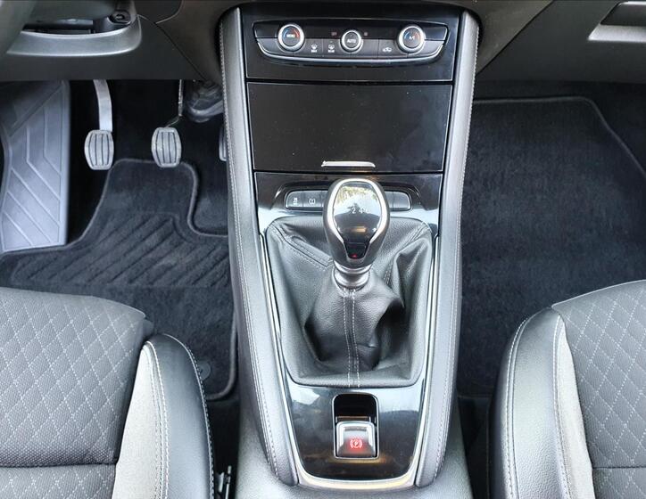 Opel Grandland X 33
