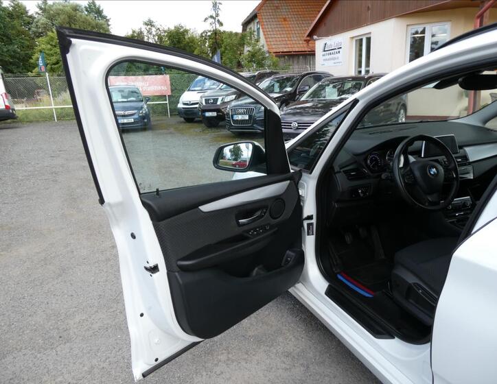 BMW Řada 2 22