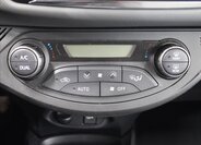 Toyota Yaris Hatchback 1,5 l 74 kw