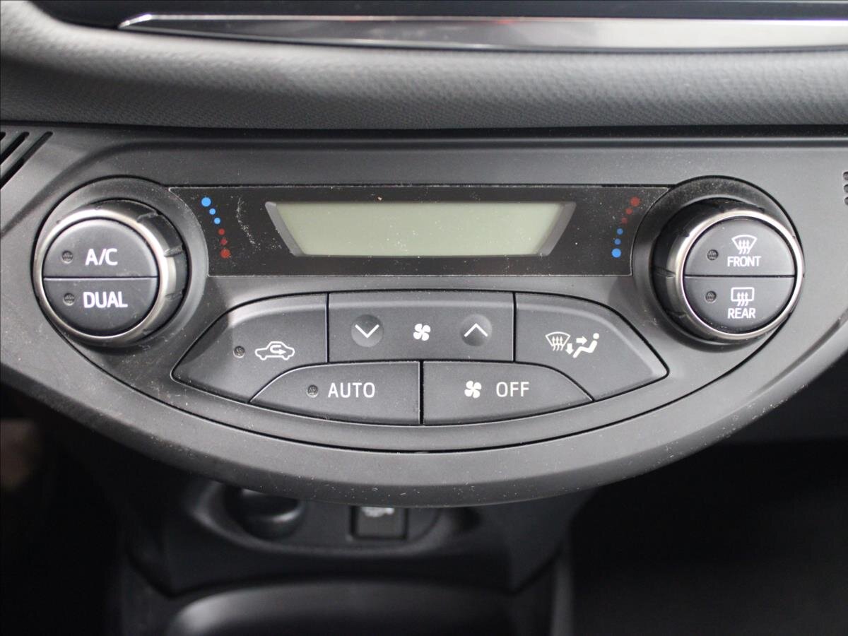 Toyota Yaris Hatchback 1,5 l 74 kw